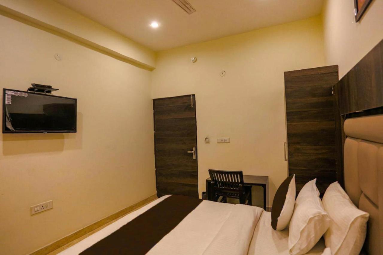 Hotel Swan Suite Near Delhi Airport Nova Deli Exterior foto